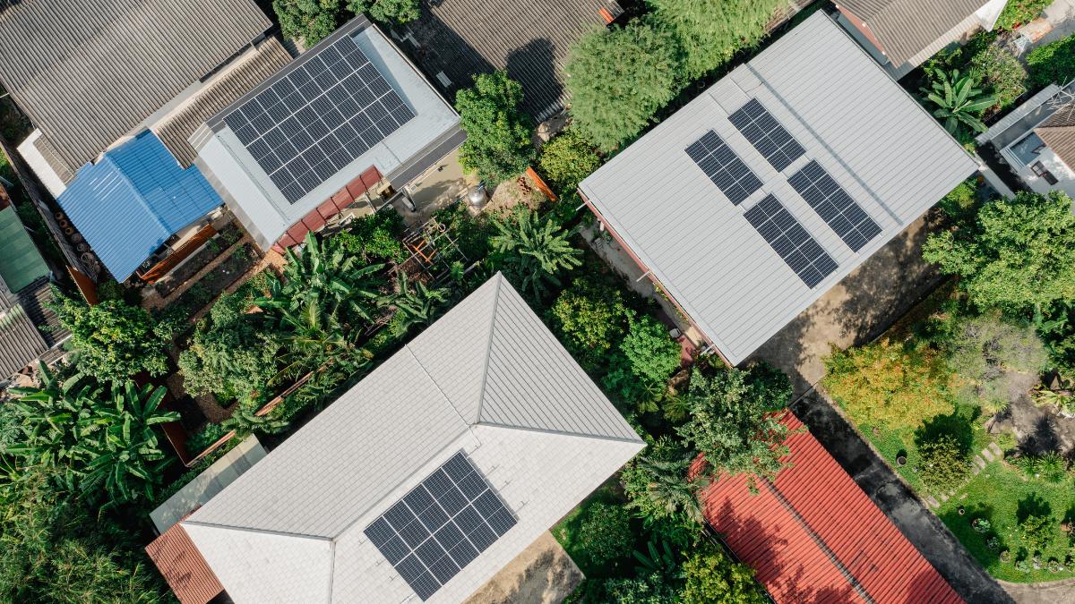 houses with solar panels