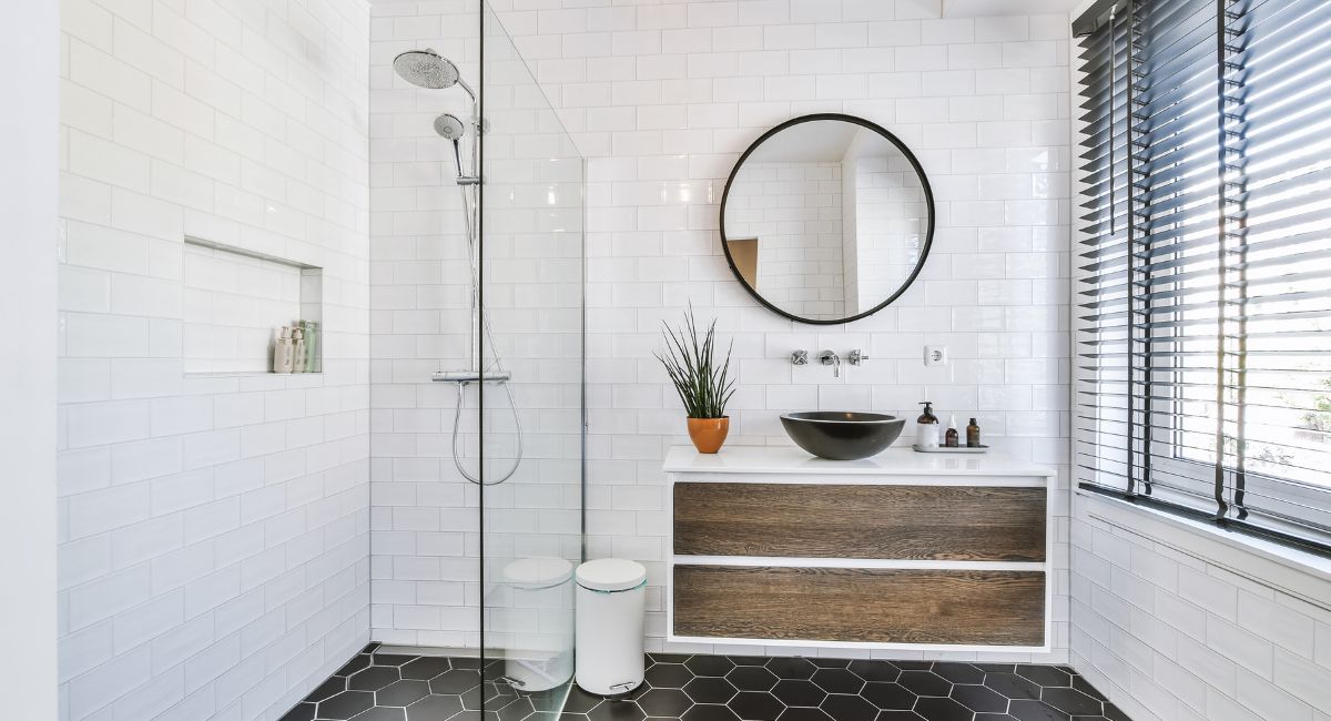 Contemporary bathroom