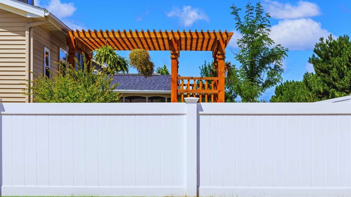 Privacy fence