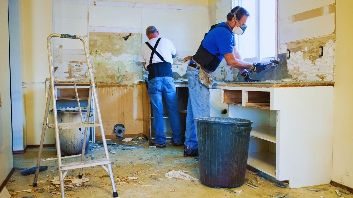 worker doing a home renovation